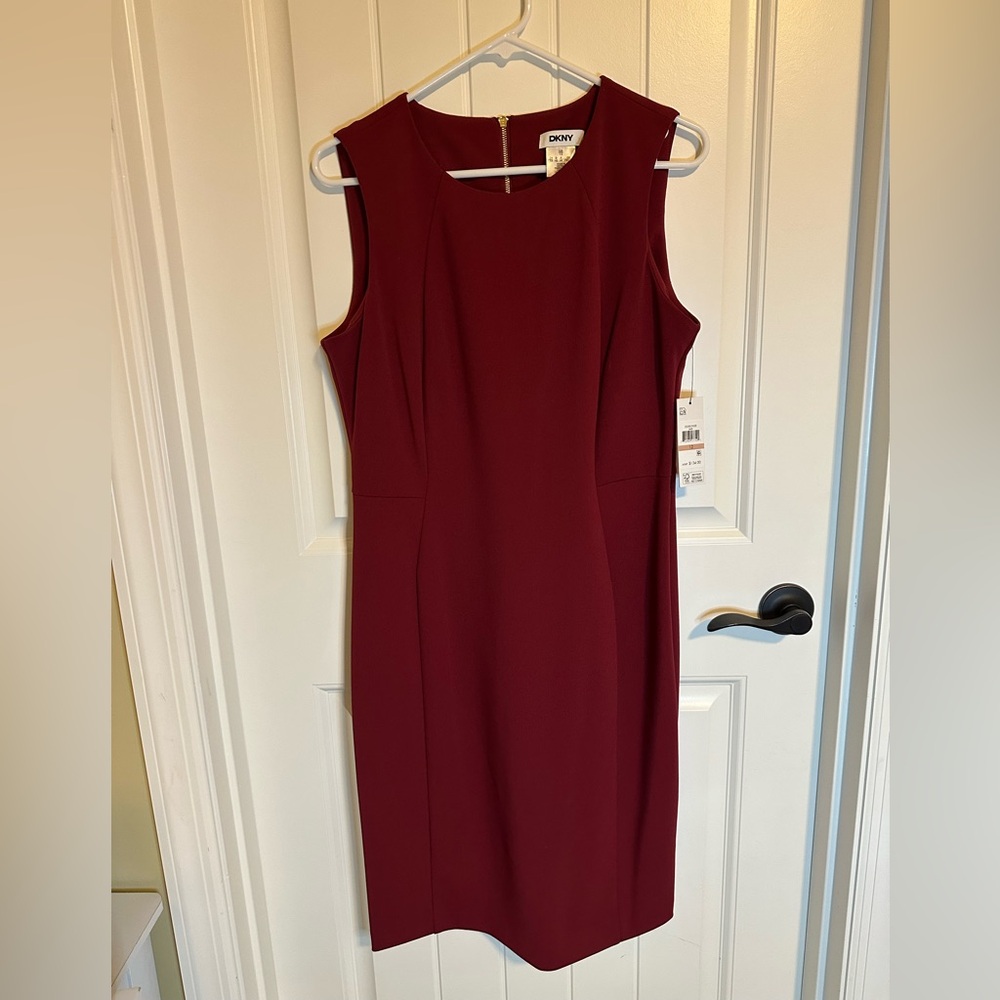 🆕 DKNY Burgundy Sleeveless Midi Dress